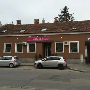 Cafe 168 Nocleg ze śniadaniem