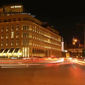 احجز هنا