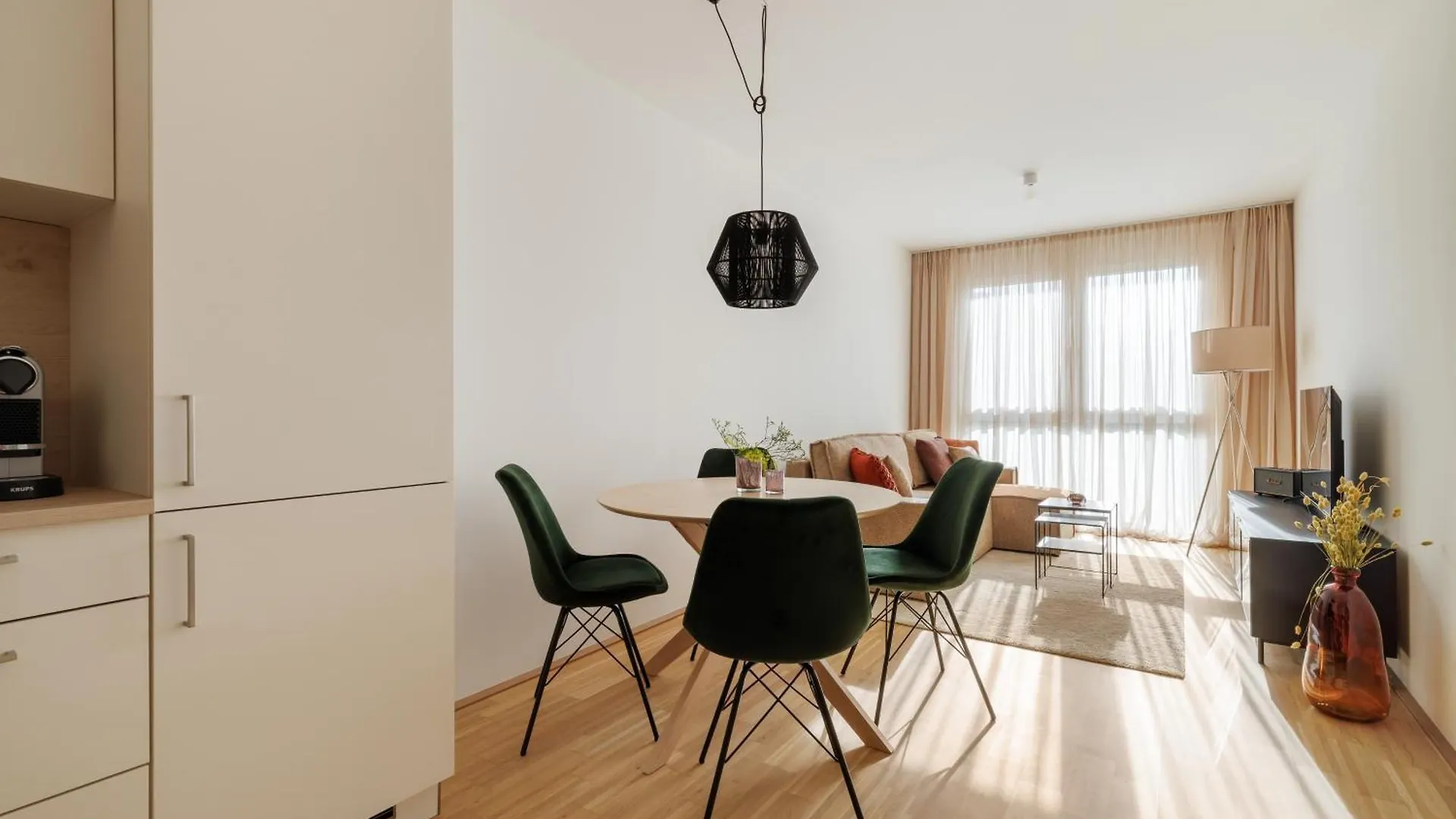 Coho City Apartments Mit Hauseigener Tiefgarage Viena