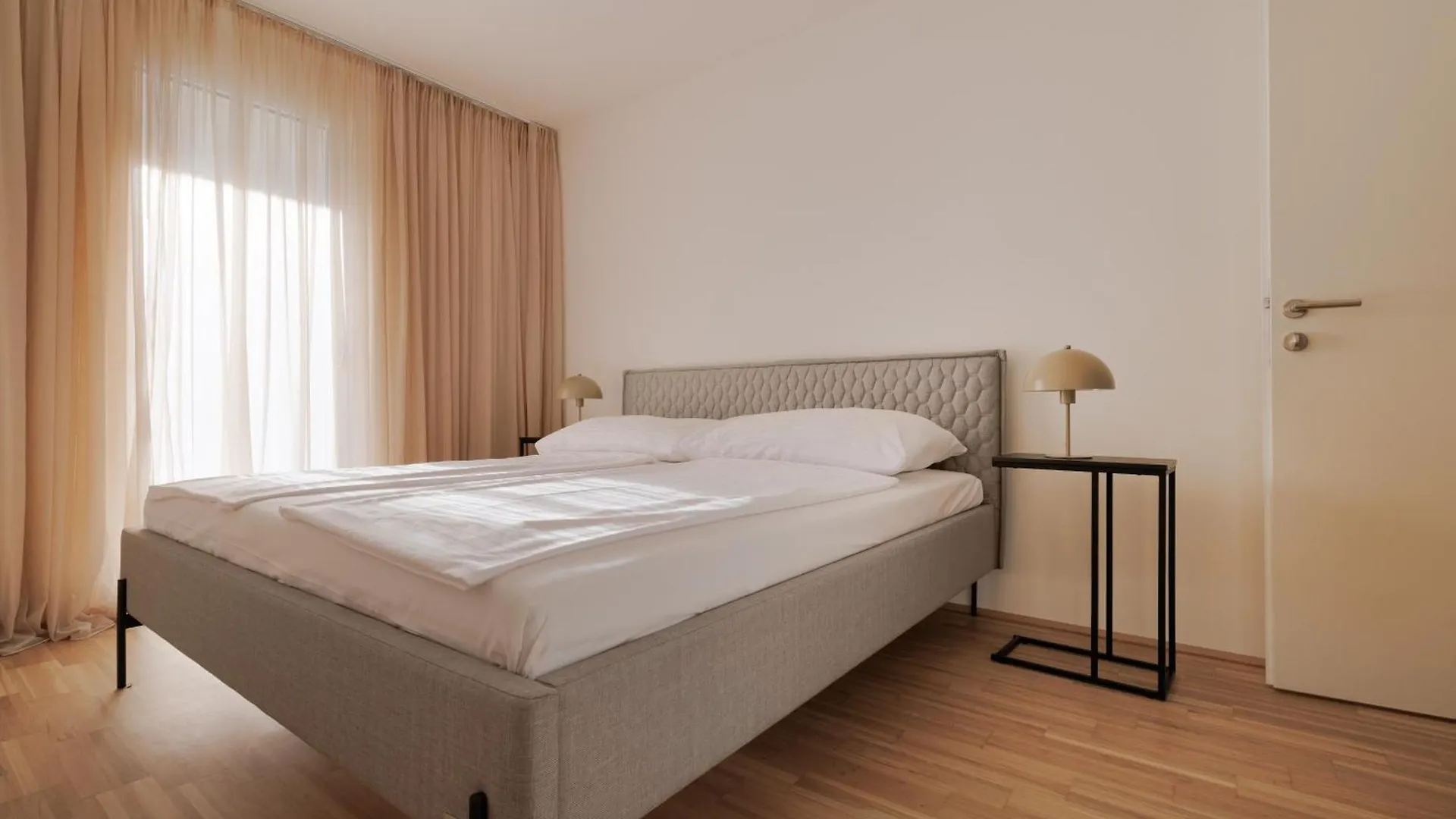Coho City Apartments Mit Hauseigener Tiefgarage Viena Austria