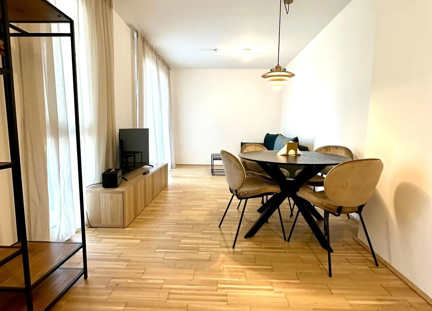 Coho City Apartments Mit Hauseigener Tiefgarage Viena Austria