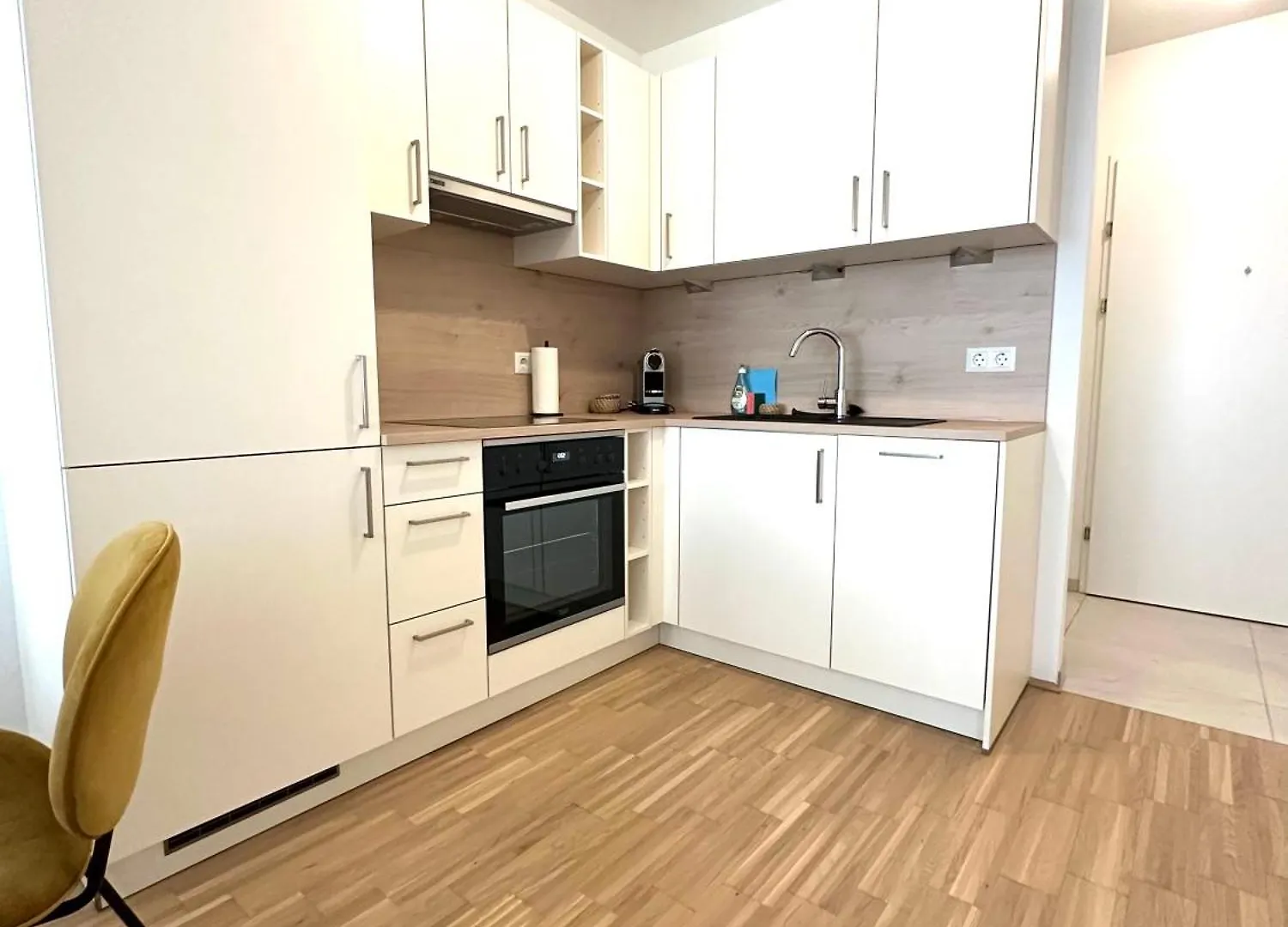 Coho City Apartments Mit Hauseigener Tiefgarage Viena