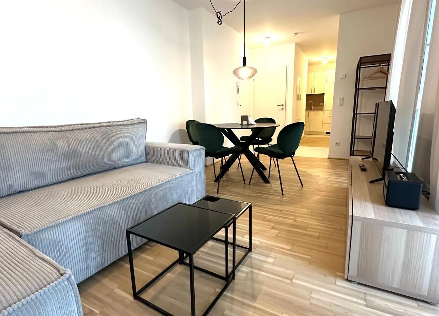 Coho City Apartments Mit Hauseigener Tiefgarage Viena