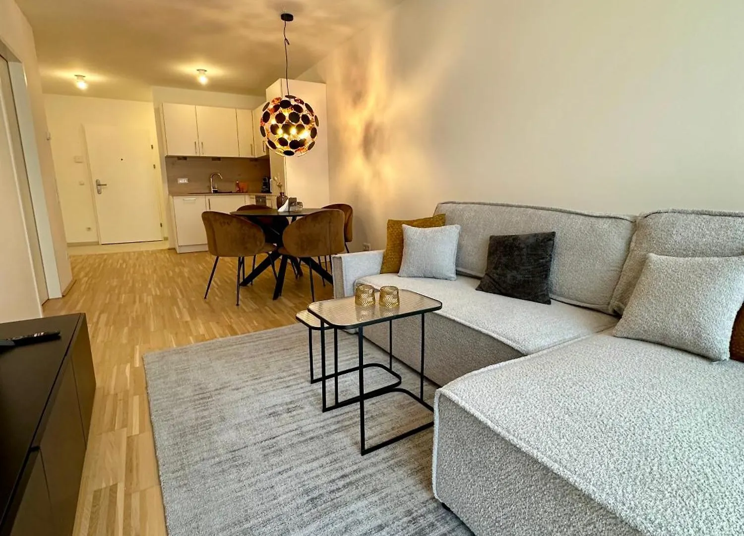 Coho City Apartments Mit Hauseigener Tiefgarage Viena 0*,  Austria